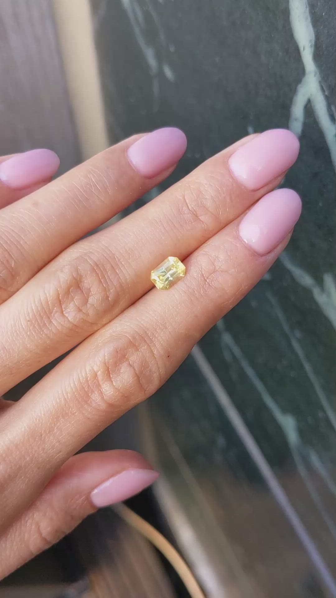 1.05 Ct. Yellow Sapphire from Ceylon (Sri Lanka) Size Video