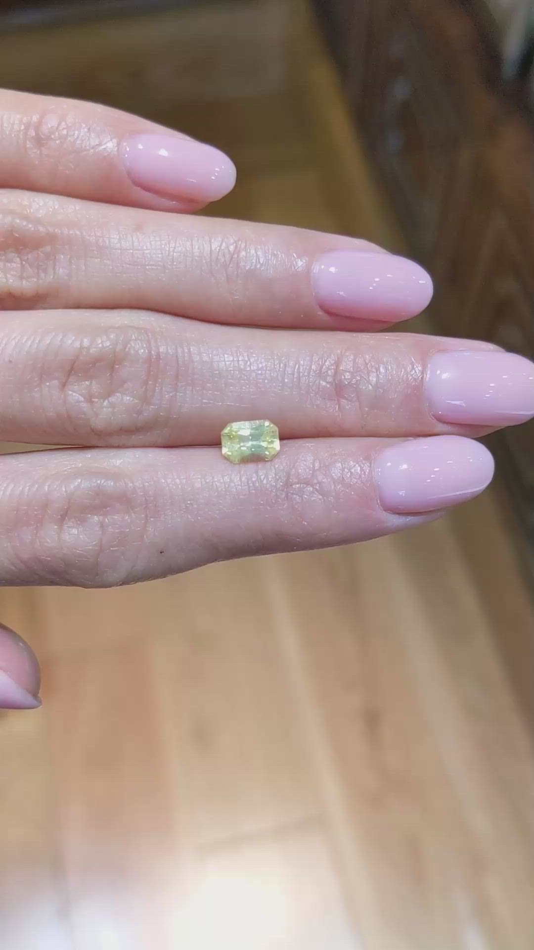 1.05 Ct. Yellow Sapphire from Ceylon (Sri Lanka) Size Video