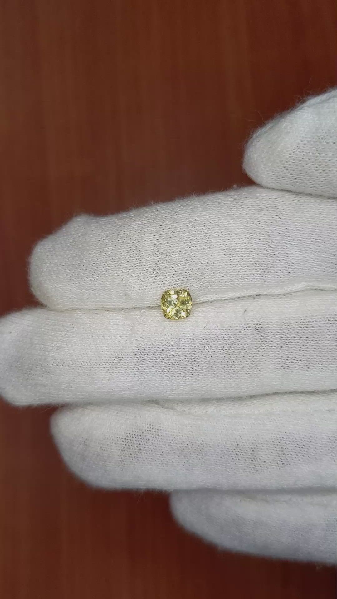 0.53 Ct. Yellow Sapphire from Ceylon (Sri Lanka) Size Video