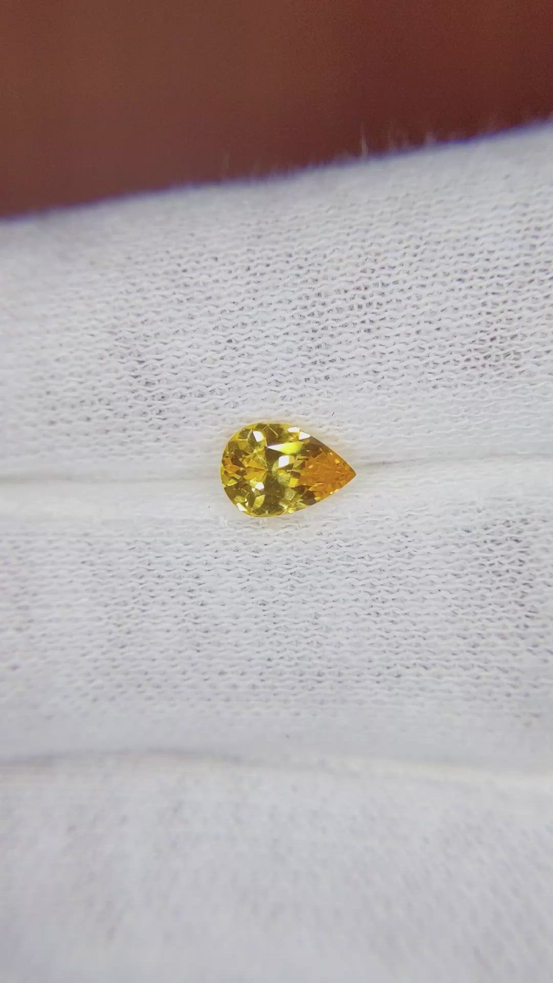 0.79 Ct. Yellow Sapphire from Ceylon (Sri Lanka) Size Video
