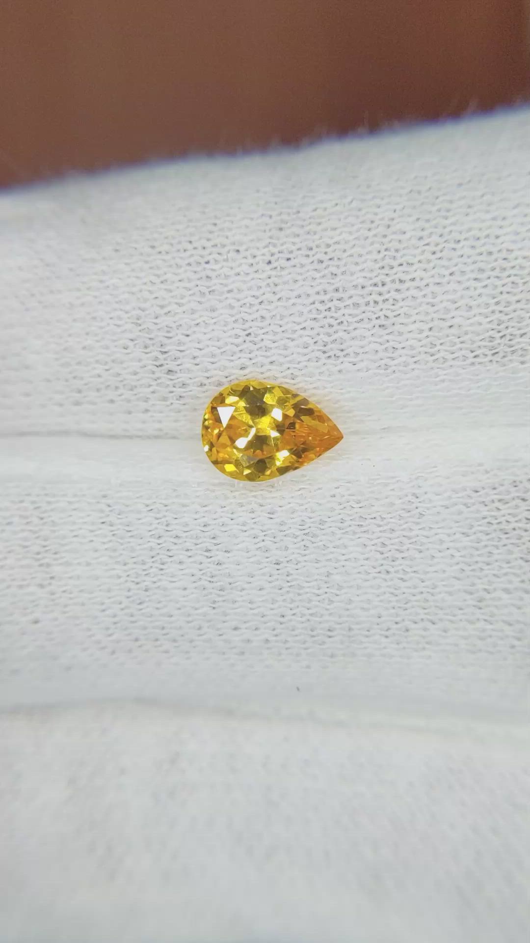 1.04 Ct. Orangish Yellow Sapphire from Ceylon (Sri Lanka) Size Video