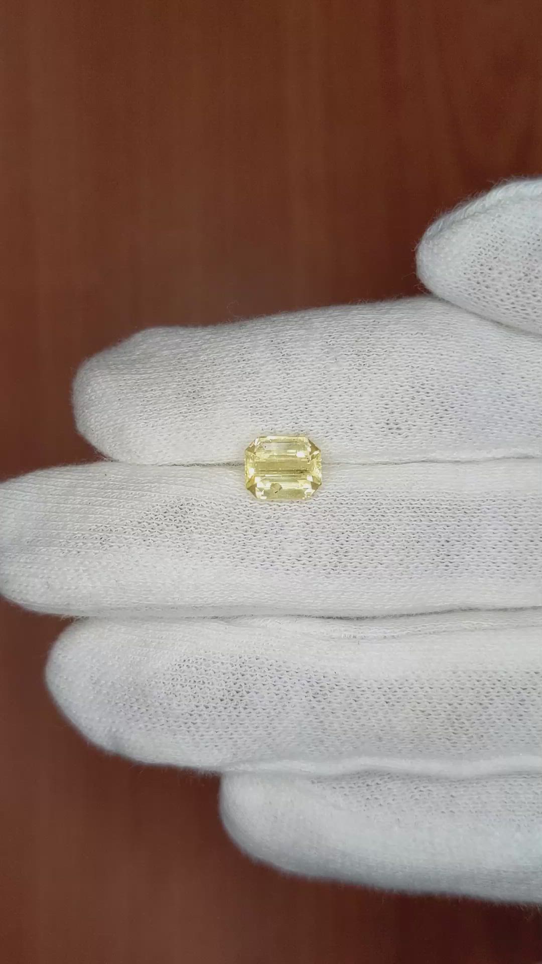 2.04 Ct. Yellow Sapphire from Ceylon (Sri Lanka) Size Video