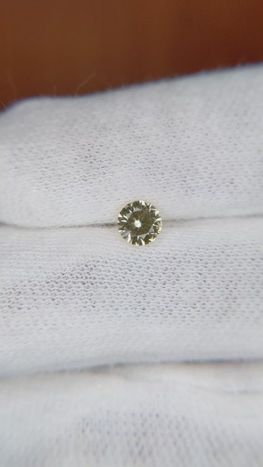0.48 Ct. Yellow Sapphire from Ceylon (Sri Lanka) Size Video
